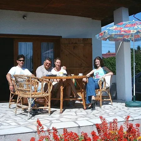 Bini セインツ・コンスタンティン＆ヘレナ